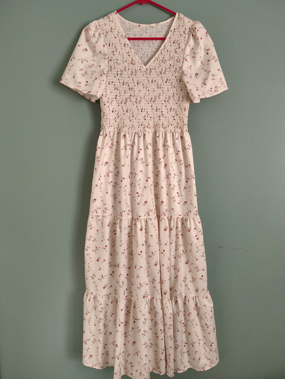 Smocked V-Neck Floral Midi Dress in Cream and Pink